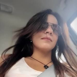 Meet your Posher, Emiliana